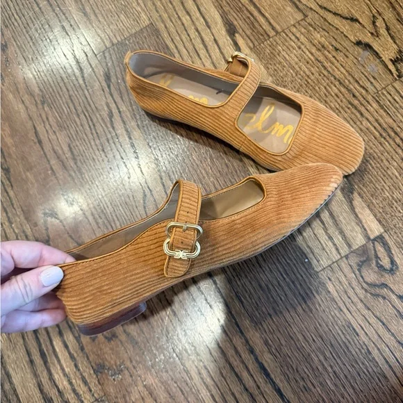 Sam Edelman Women's Corduroy Mary Jane Flats in Camel Brown with Gold Buckle - Picture 2 of 4